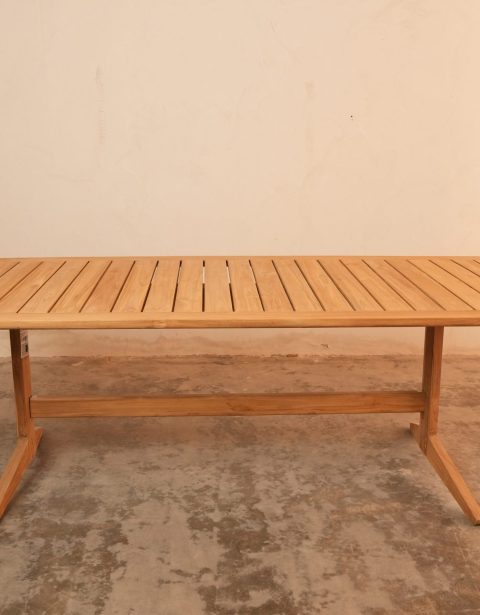 Toda Outdoor Dining Table (220 cm) طاولة طعام خارجية تودا