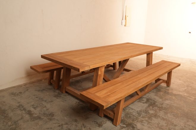 Danke Dining Table طاولة طعام دانكي