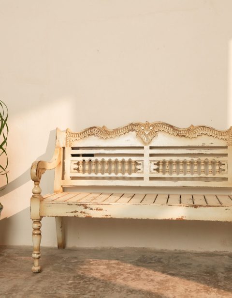 Majapahit Chair مقعد ماجاباهيت