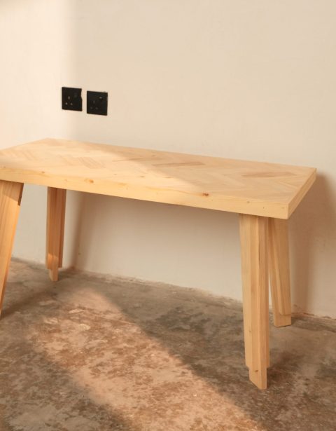 Suksma Outdoor Dining Table (200 cm) طاولة طعام خارجية سوكسما (200 سم)